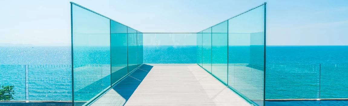 Customized Glass Pool Fence Repair Services in Seminole, FL