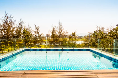 Cost of Glass Pool Fence Repair in Seminole, FL